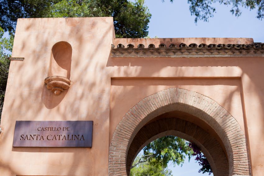 wedding at Castillo Santa Catalina 