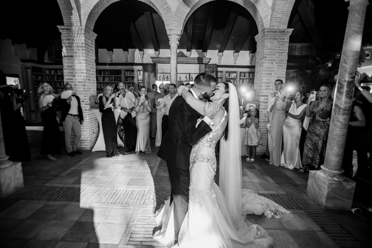 Elegant black and white wedding at Finca Monasterio